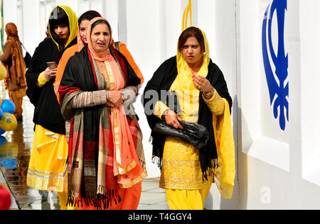 Gravesend, Kent, Regno Unito. Vaisakhi (o Baisakhi / Vaishakhi / Vasakhi) Sikh annuale festival che celebra il Punjabi Anno Nuovo. 2019 Foto Stock