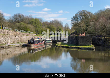 Bugsworth bacino, in un edificio restaurato del bacino del canale vicino Whaley Bridge, Derbyshire, in Inghilterra. Foto Stock