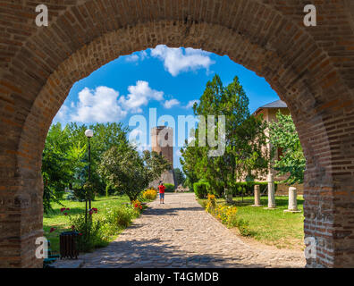 La torre Chindia (Turnul Chindiei) e rovine medievali di vecchia fortezza Sibiu, Romania Foto Stock