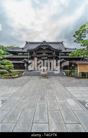 Takanawa district, Minato Ward, Tokyo - Agosto 17, 2017: Hondo (sala principale) di Sengaku-ji Soto Zen tempio buddista. Famoso per la Ako incidente di f Foto Stock