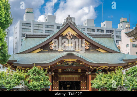 Honden (sala principale) di Yushima Tenmangu o Yushima Tenjin. Lo Shintoismo santuario dedicato a Tenjin, Kami di apprendimento, famoso tra gli studiosi. Situato nel gruppo UEN Foto Stock