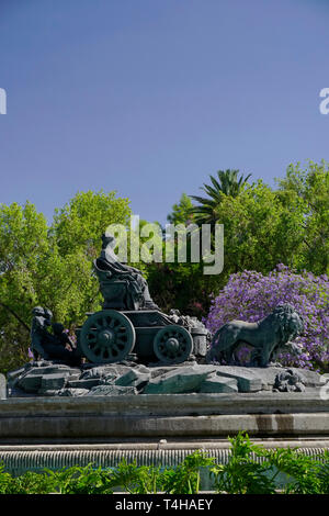 Fuente de Cibeles (Cibels Fontana) situato in un cerchio di traffico in Plaza Villa de Madrid e Plaza Cibeles a Città del Messico Foto Stock