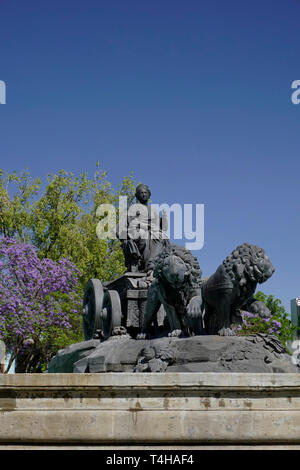 Fuente de Cibeles (Cibels Fontana) situato in un cerchio di traffico in Plaza Villa de Madrid e Plaza Cibeles a Città del Messico Foto Stock