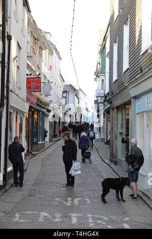 Fore Street St Ives Cornwall People Shopping Foto Stock