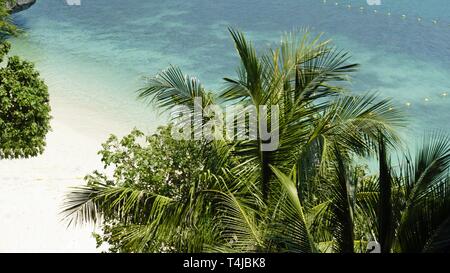 Spiaggia tropicale sul kok Mae Koh isola in Tailandia Foto Stock