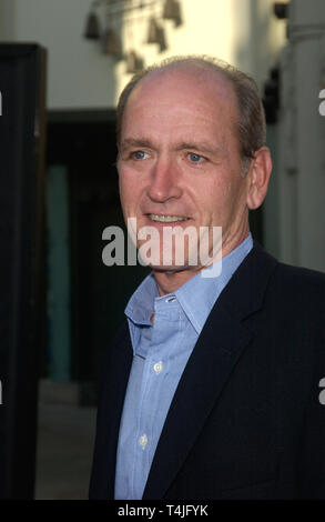 LOS ANGELES, CA. Giugno 02, 2004: Attore Richard Jenkins al premiere presso il Teatro Cinese, Hollywood, per lanciare la quarta stagione di HBO la serie di sei piedi sotto. Foto Stock