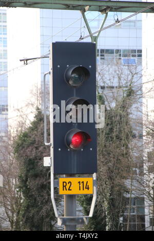 Segnale rosso luce per randstadrail tram sulla stazione Den Haag Laan van noi nei Paesi Bassi Foto Stock