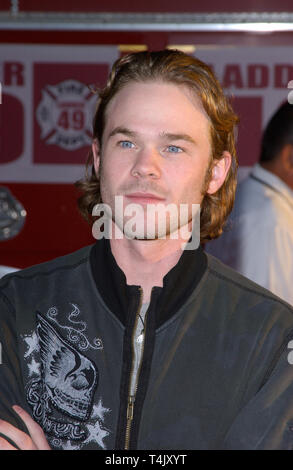 LOS ANGELES, CA. Settembre 20, 2004: Attore Shawn Ashmore presso il world premiere in Hollywood, della scala 49. Foto Stock