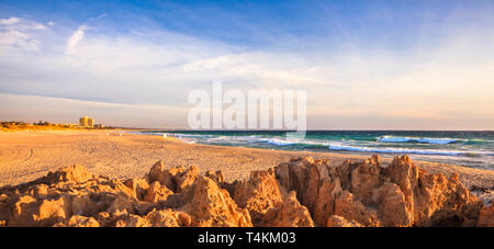 Trigg Isola, guardando verso sud e Trigg beach e Spiaggia Scabrough Foto Stock