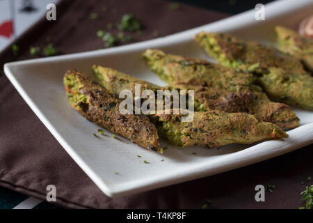 Verdure miste Seekh kebab. Foto Stock