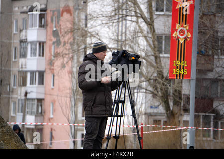 Dietro le quinte della produzione video o video riprese - Russia - Berezniki il 9 maggio 2018 . Foto Stock