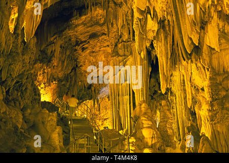 Dim Magarasi flowstone grotta, Kestel, Alanya, Provincia di Antalya, Turchia Foto Stock