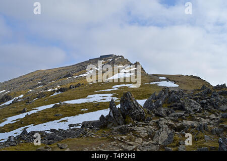 Viste di Snowdon vertice da Bwlch principale di DDU Rhyd percorso al vertice di Snowdon Foto Stock