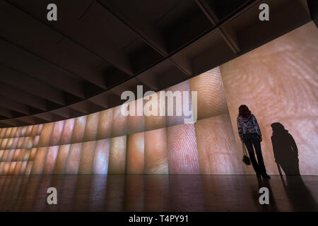 Impulso di Rafael Lozano-Hemmer nel Museo Hirshhorn, Washington D.C. Foto Stock