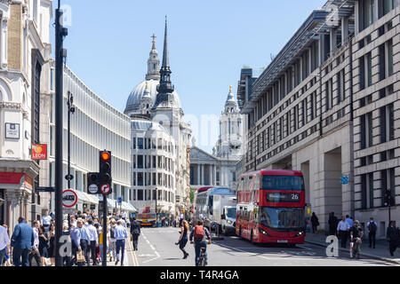 Street View mostra la Cattedrale di St Paul, Ludgate Hill, Ludgate, città di Londra Greater London, England, Regno Unito Foto Stock