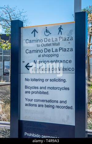 Ponte pedonale a Messico - CALIFORNIA, STATI UNITI D'America - 18 Marzo 2019 Foto Stock