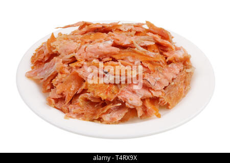 Hot salmone affumicato fiillet pezzi come low cost concept delicatezza sulla piastra. Isolato su bianco macro studio shot. Foto Stock