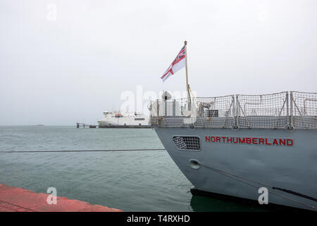 Cherbourg, Francia - 26 agosto 2018: HMS Northumberland è un tipo 23 fregate della Royal Navy nel porto di Cherbourg-Octeville. La Normandia, Francia Foto Stock