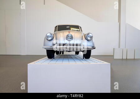 Tatraplan, Pinakothek der Moderne di Monaco di Baviera, Germania Foto Stock