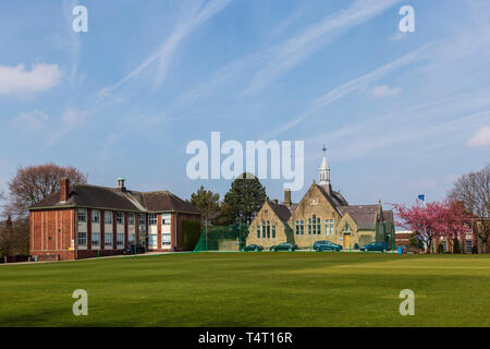 Kings School, Macclesfield su una luminosa e soleggiata mattina di aprile Foto Stock