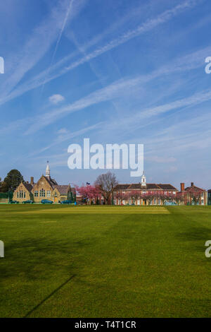 Kings School, Macclesfield su una luminosa e soleggiata mattina di aprile Foto Stock