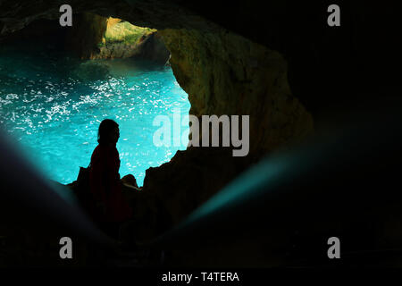 Rosh Hanikragrottoes ,vista oceano Foto Stock