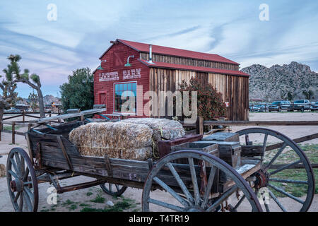 Famoso Pioneertown in California la sera - CALIFORNIA, STATI UNITI D'America - 18 Marzo 2019 Foto Stock