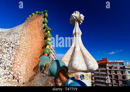 Dragon tetto di Casa Batlló terrazza a Barcellona, Spagna Foto Stock