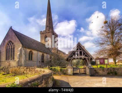 Giles chiesa nel villaggio di Bredon, Worcestershire. Inghilterra Foto Stock