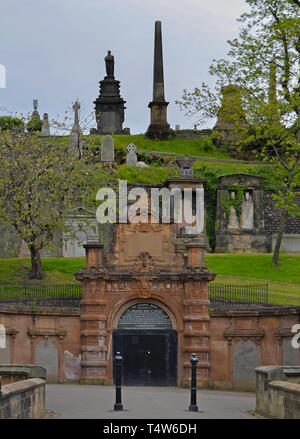 La vista di entrare Necropoli di Glasgow, Scozia Foto Stock