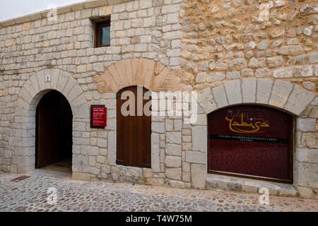 Centro de Interpretación Madina Yabisa, edificio de la Cúria, construido duranti los siglos XIV-XV, Ibiza, isole Baleari, Spagna. Foto Stock