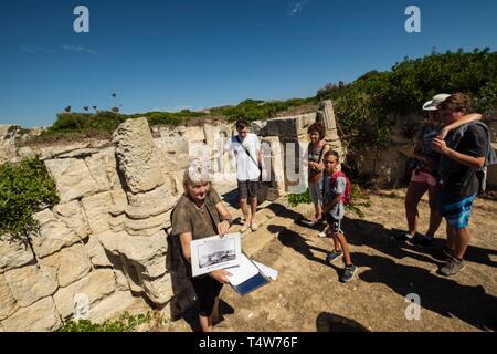 Antigua capilla, Castillo de San Felipe, siglo XVI ,boca del puerto de Mahón, municipio de Villacarlos, Menorca, isole Baleari, Spagna. Foto Stock