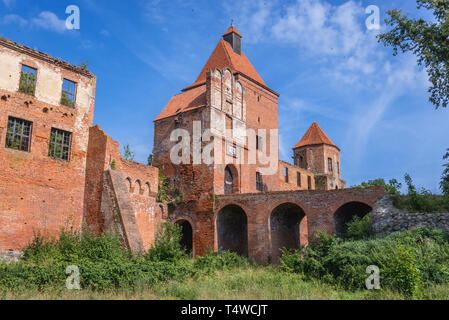 I cavalieri di Teutonic rovine del castello nel villaggio di Szymbark in Warmian Masurian voivodato di Polonia Foto Stock