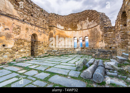 La basilica bizantina di Agios Achilios (Saint Achille), nel piccolo lago Prespa, Grecia Foto Stock