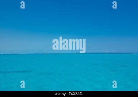 Viaggiando da Cancun a Isla Mujeres via mare Foto Stock