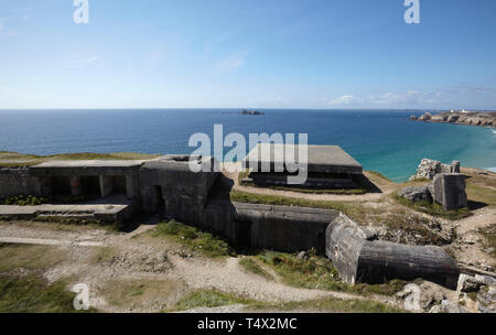 Il tedesco Guerra Mondiale 2 fortificazioni, Crozon, Brittany, Francia. Foto Stock