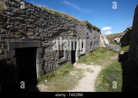 Il tedesco Guerra Mondiale 2 fortificazioni, Crozon, Brittany, Francia. Foto Stock