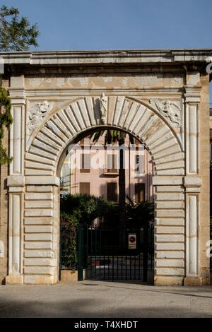 Porta Vella del Moll,puerta de estilo manierista (1620), l arquitecto Antonio Saura ,escultor Jaume Blanquer, Paseo de Sagrera, Palma di Maiorca, isole Baleari, Spagna. Foto Stock