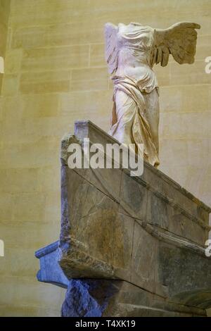 Victoria de Samotracia, escuela rodia del período helenístico, siglo II antes de Cristo, Museo del Louvre, il Museo nacional de Francia, Parigi, Francia,l'Europa occidentale. Foto Stock