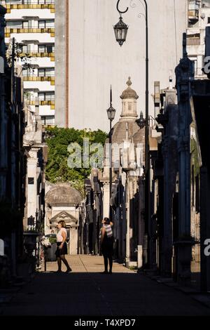 Cementerio de la Recoleta , diseñado por el francés prosperare Catelin, por iniciativa del presidente Bernardino Rivadavia, inaugurado en 1822.Buenos Aires, Republica Argentina, cono sur, Sud America. Foto Stock