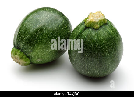 Verde di zucchine rotonde isolati su sfondo bianco Foto Stock