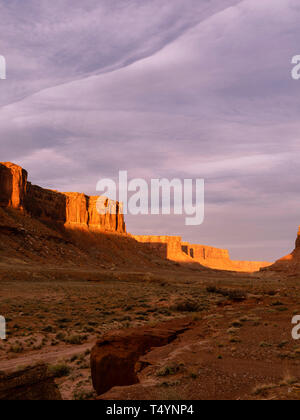 Immagine di un butte nel Canyon di Taylor area in una sezione di distributori dell'isola nel cielo Distretto del Parco Nazionale di Canyonlands, San Juan County, Utah, Foto Stock