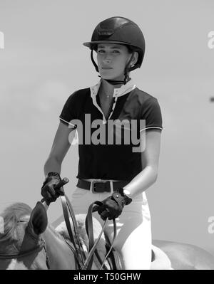 Miami Beach, Florida, Stati Uniti d'America. 19 apr 2019. Jessica Rae Springsteen alla Longines Global Champions Tour stop in Miami Beach. Il cantante Bruce Springsteen figlia Jessica Rae Springsteen e colleghi piloti ex sindaco di New York Michael Bloomberg della figlia Georgina Bloomberg così come Bill Gates figlia Jennifer porte erano tutti presenti su Aprile 19, 2019 a Miami Beach, Florida Persone: Jessica Rae Springsteen Foto Stock