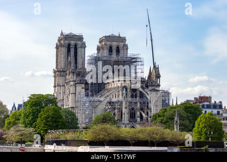 Notre Dame de Paris on April 17, 2019: lavori di rinforzo dopo l'incendio Foto Stock