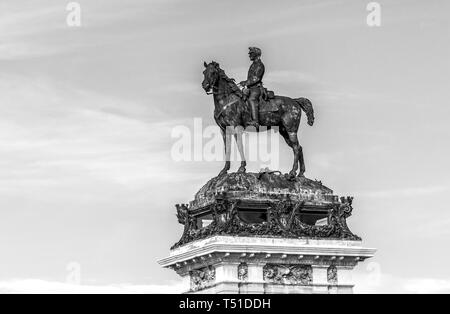 Monumento al Rey Alfonso XII en el Parque de El Retiro. Madrid. España Foto Stock