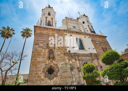 Tlaquepaque scenic chiese in un caratteristico centro storico della città Foto Stock