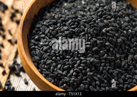 Materie organiche finocchio nero semi di fiori in un vaso Foto Stock