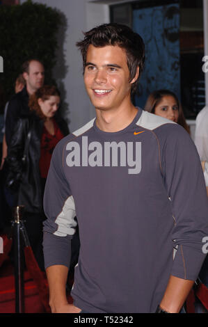 LOS ANGELES, CA. 22 settembre 2005: Attore RYAN SYPEK presso il Los Angeles premiere di serenità alla Città Universale cinema. © 2005 Paul Smith / Featureflash Foto Stock