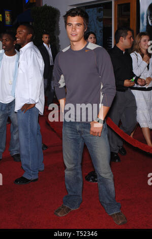 LOS ANGELES, CA. 22 settembre 2005: Attore RYAN SYPEK presso il Los Angeles premiere di serenità alla Città Universale cinema. © 2005 Paul Smith / Featureflash Foto Stock