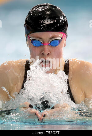 Siobhan-Marie O'Connor nelle manche della Womens aprire 200m singoli Medley durante il giorno cinque del 2019 British Nuoto Campionati a Tollcross International centro nuoto, Glasgow. Foto Stock